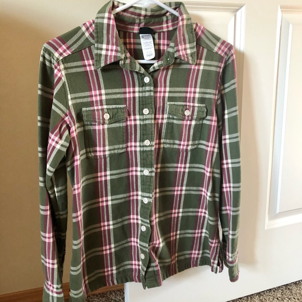 Patagonia organic Womens Fjord flannel in size 4